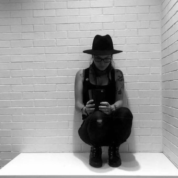 Meet your Posher, Jess - Picture 1 of 1